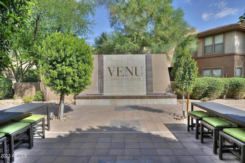C-Venu Sign