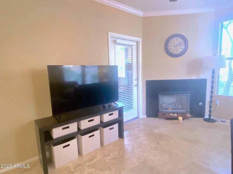 R1 - 55 inch HDTV