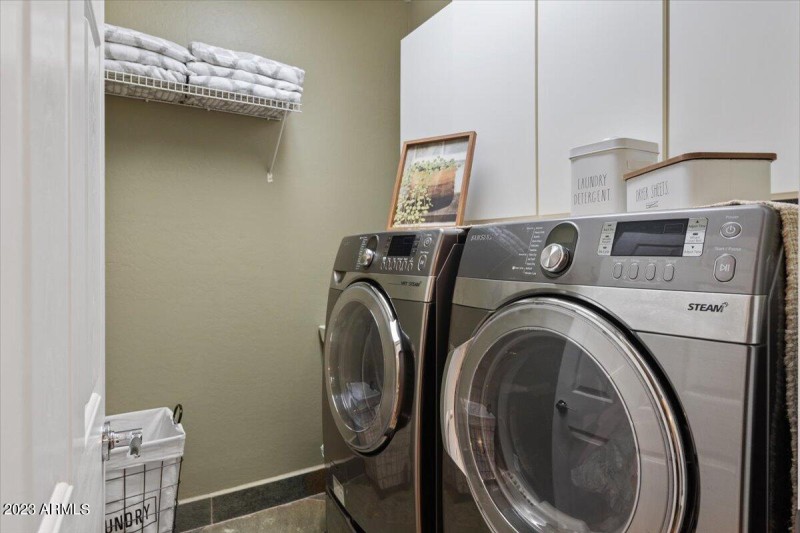 Full Size Laundry