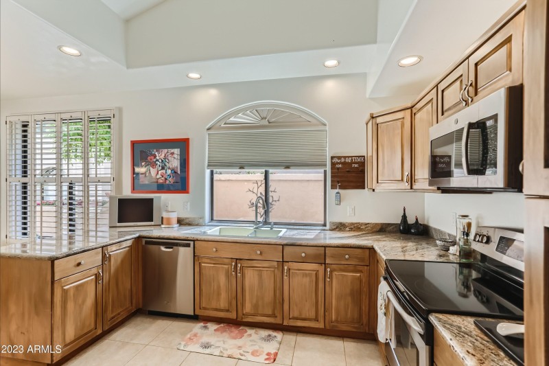 08 Kitchen