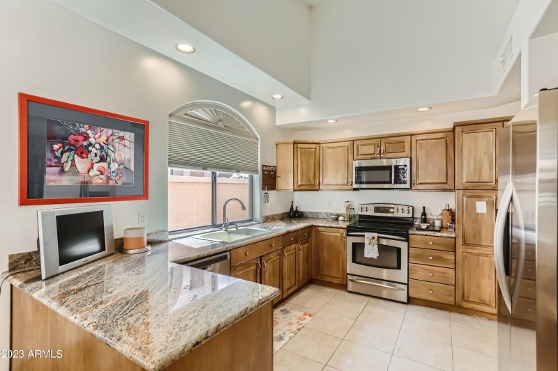 09 Kitchen