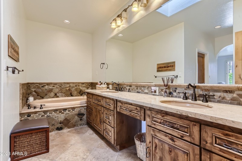 18 Primary Bathroom