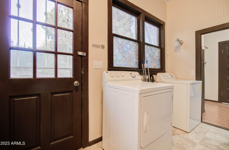 365 S Broad St Interior-23