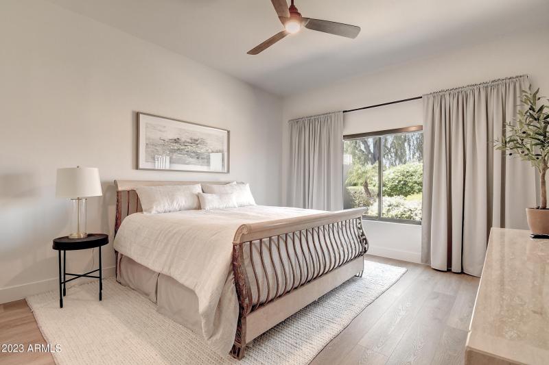 13810 N Woodside Dr (17)