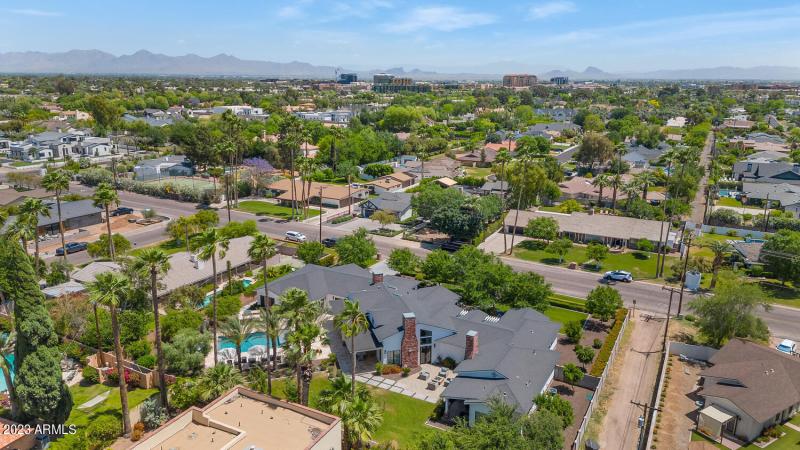 4202 N 64th St-large-043-006-4202 N 64th