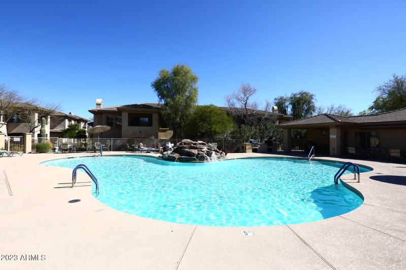 YEAR ROUND HEATED POOL