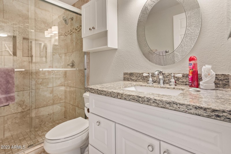 1502 bathroom