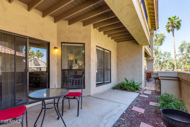 1502 patio