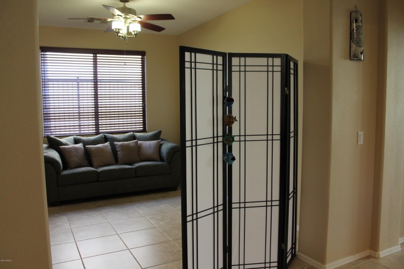 USE DEN AS OCCASIONAL GUEST BEDROOM