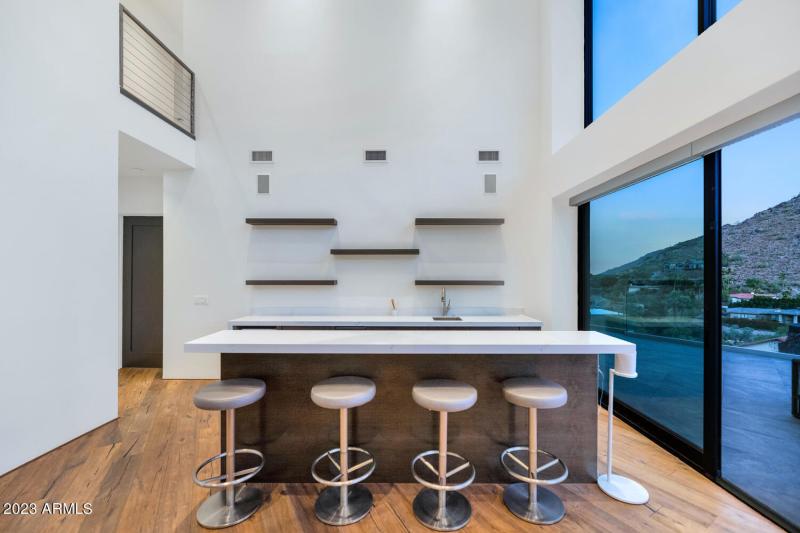 4010 E Canyon Ct-large-010-047-4010 Cany