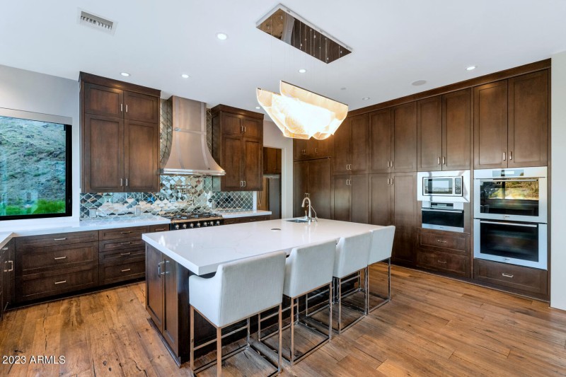 4010 E Canyon Ct-large-022-046-4010 Cany