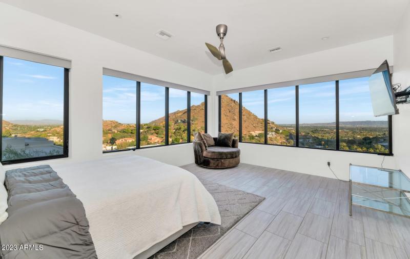 4010 E Canyon Ct-large-046-033-4010 Cany