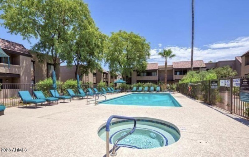 Pool and jacuzzi