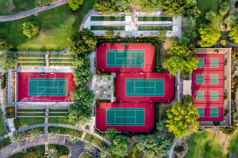 8-AERIAL VIEW OF KIVA CLUB SPORTS COURTS