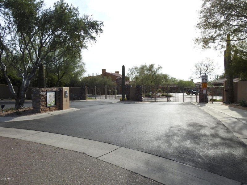 Gate