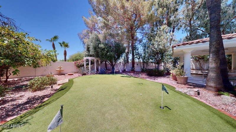 10476-E-Cannon-Dr-07102023_120014