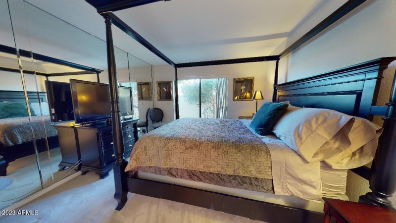 10476-E-Cannon-Dr-07102023_121046