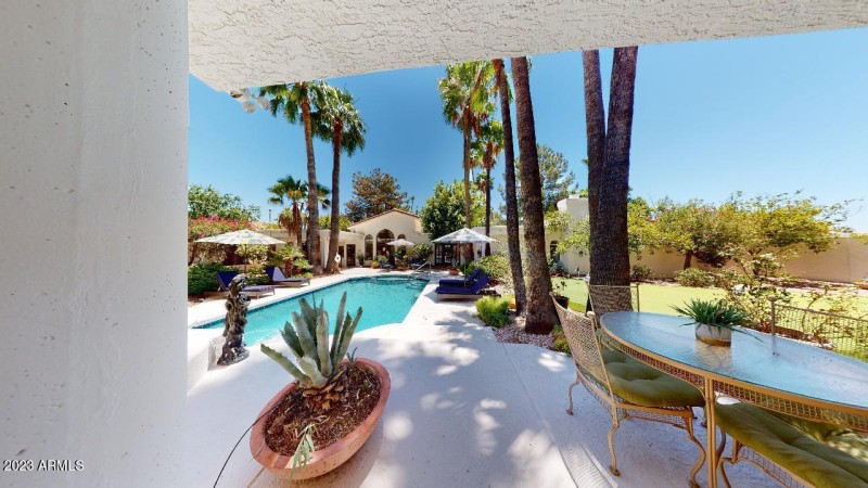 10476-E-Cannon-Dr-07102023_123616