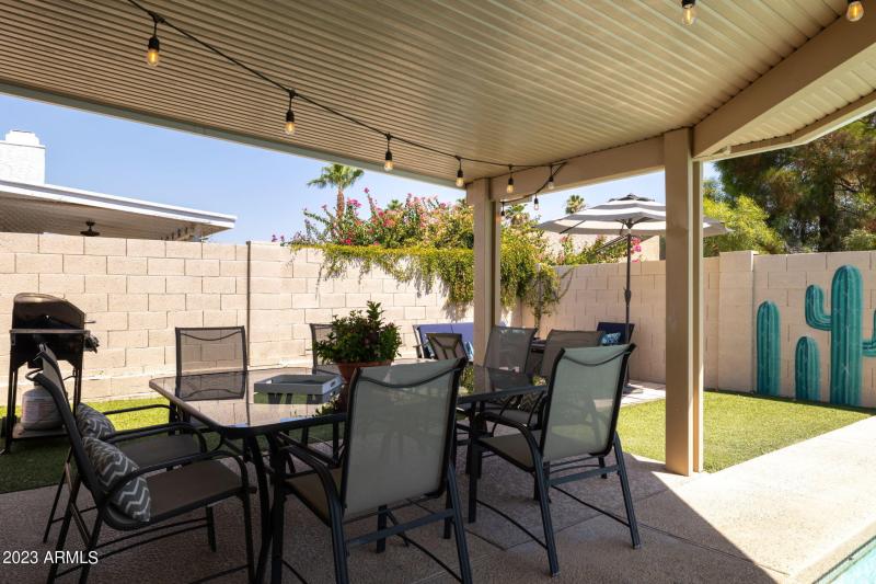 42-web-or-mls-6325-e-carolina-dr