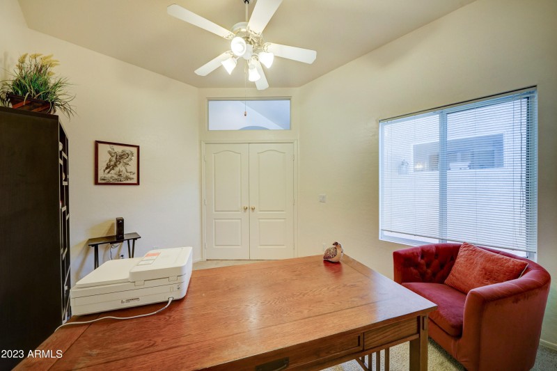 4701 S Desert Dawn-17