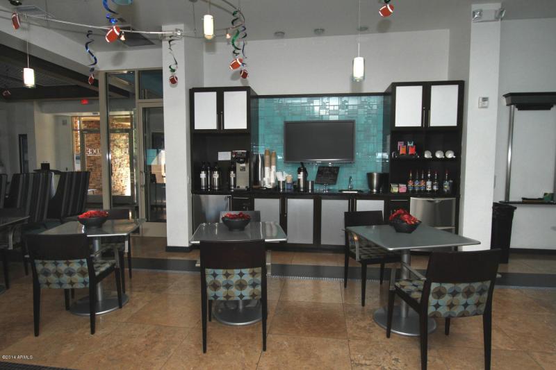 Internet Cafe