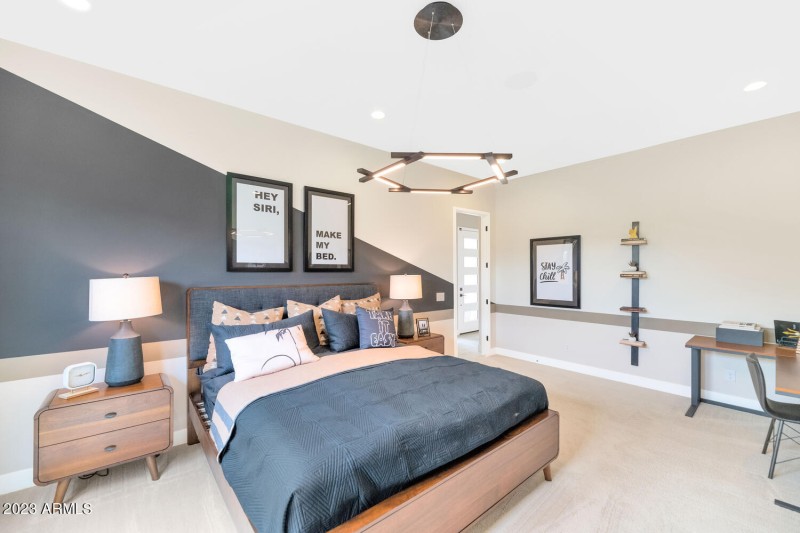 10118 E Tesla Ave-large-020-023-10118 E