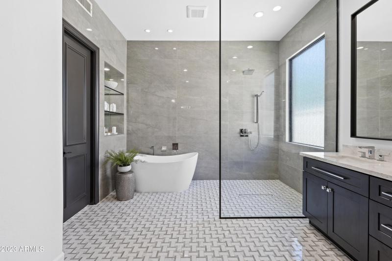 28-Primary Bathroom