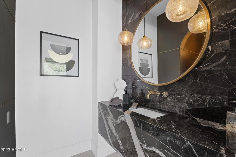 23-Powder Room