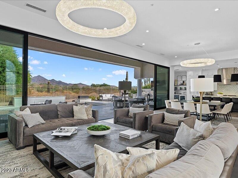 06-Living Room