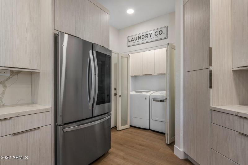 Kitchen wit Stainless Steel Appliances