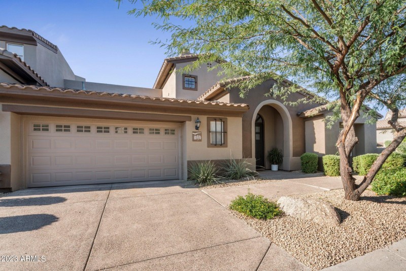 2-Car Garage
