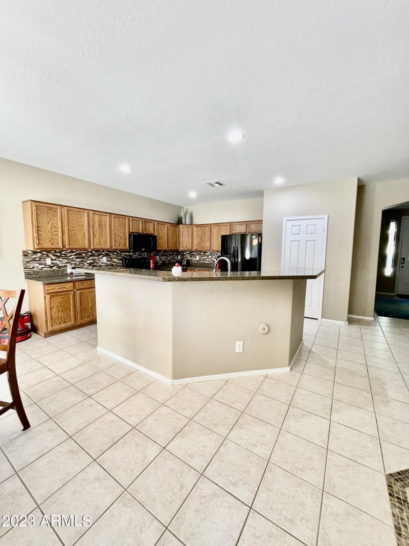 A9824646-3F18-4A93-A43D-88A6E19B14CB