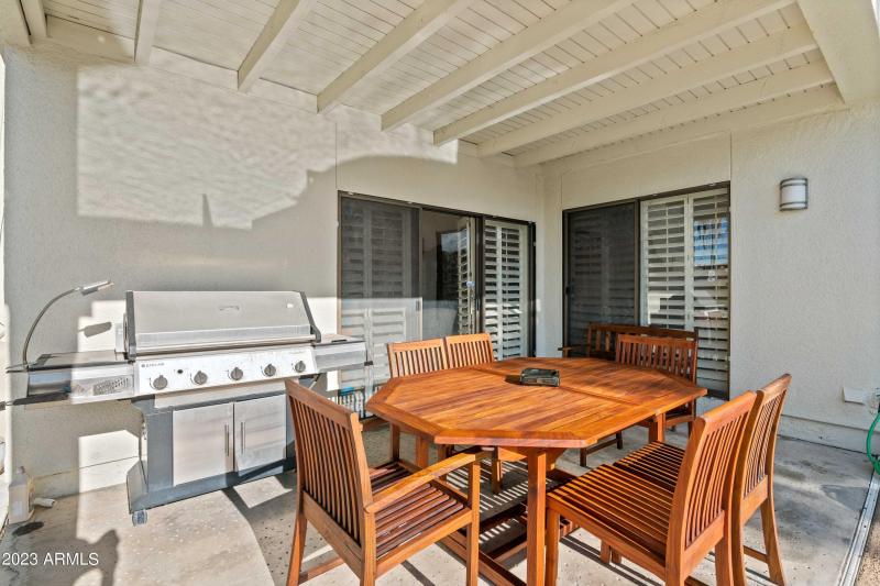 Great Outdoor Space to Entertain