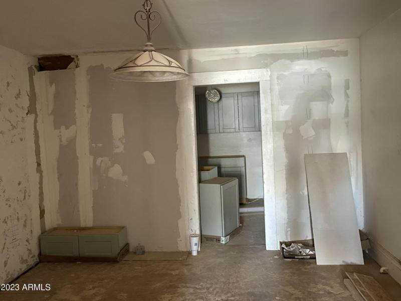 6C55F438-528E-4C78-A25F-C9B95C81DCF2