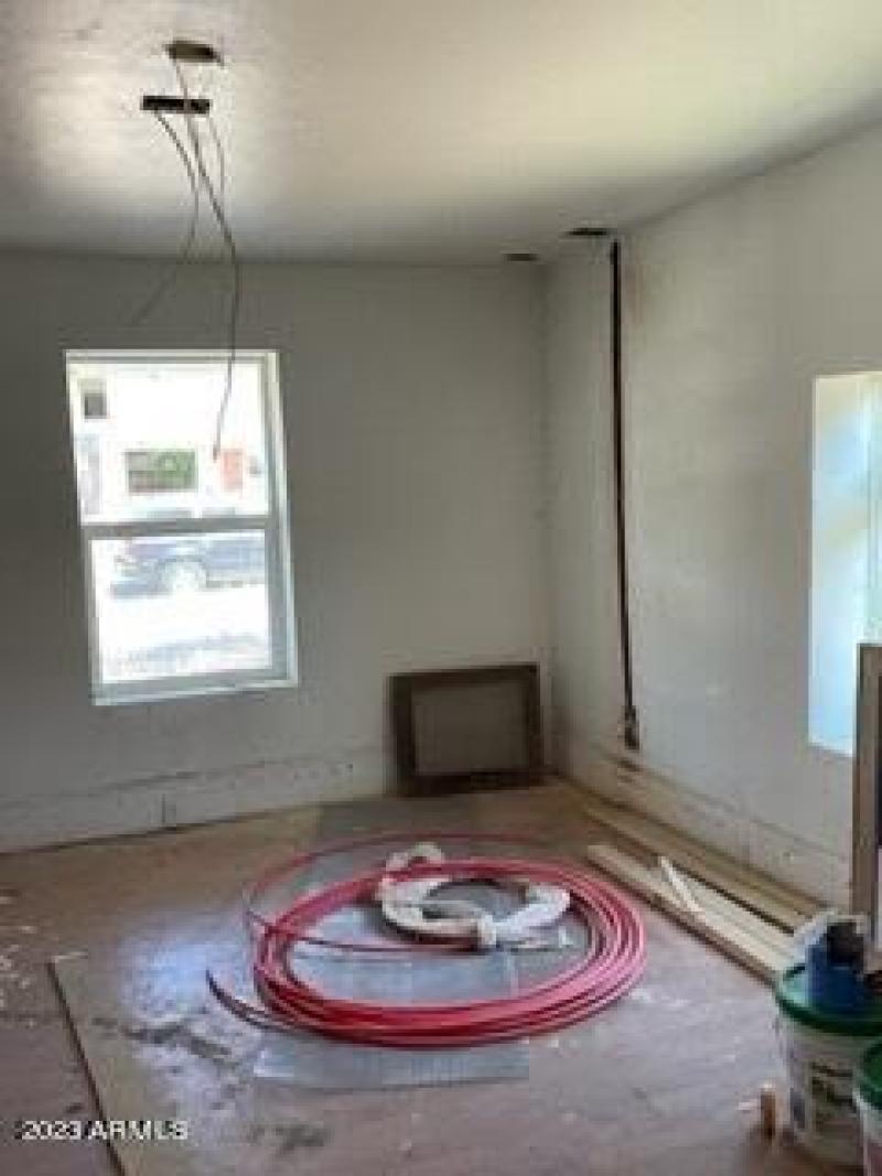 64778B56-9463-43F3-8808-6540CCAAE6DD_4_5