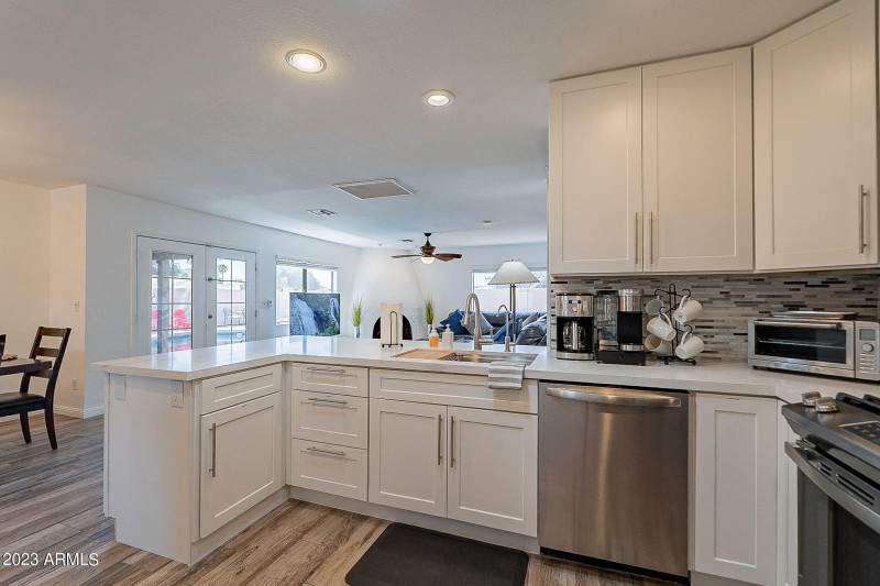 NEW Kitchen