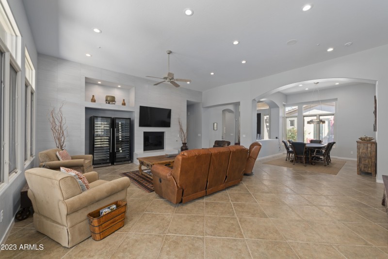 011_Living Dining Room