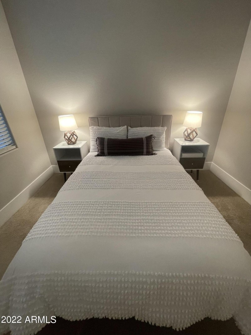 D5D7CB07-CD48-42EF-BC22-25EBEFF09E72