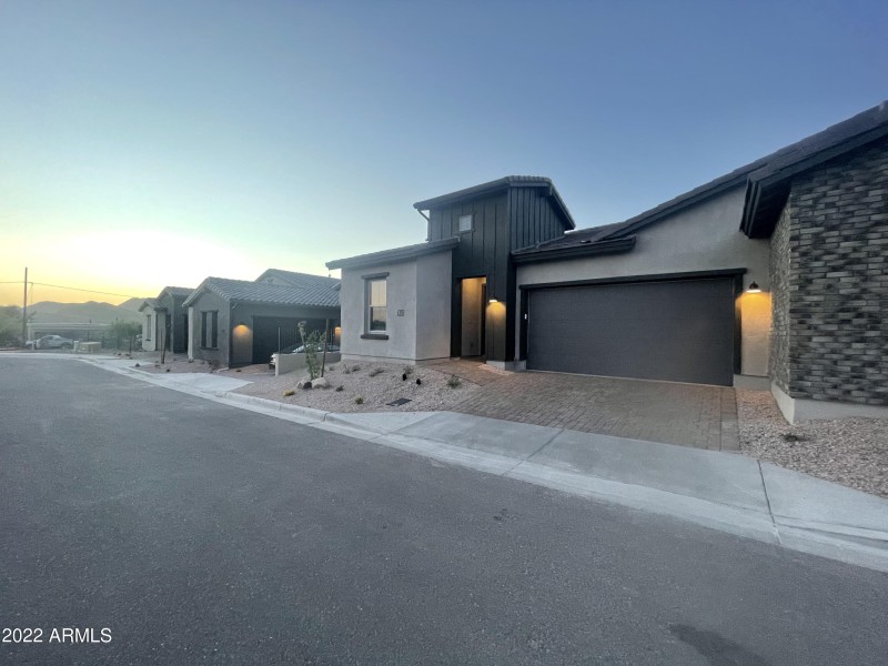 4F129985-5E95-4FBB-B498-F486DF32B5E0