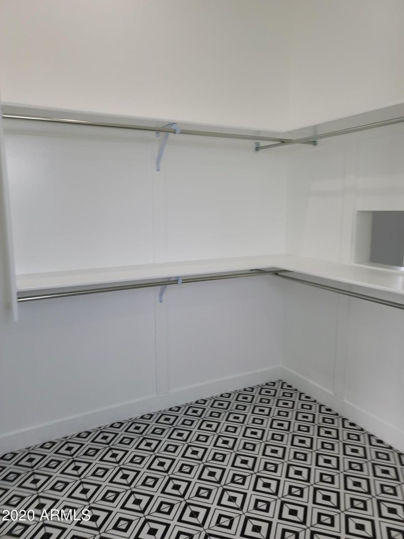 129186220_206708387619151_33975082556276