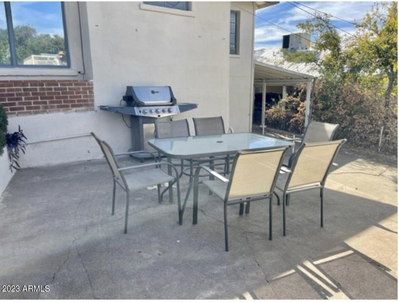 877 E Sycamore Unit C