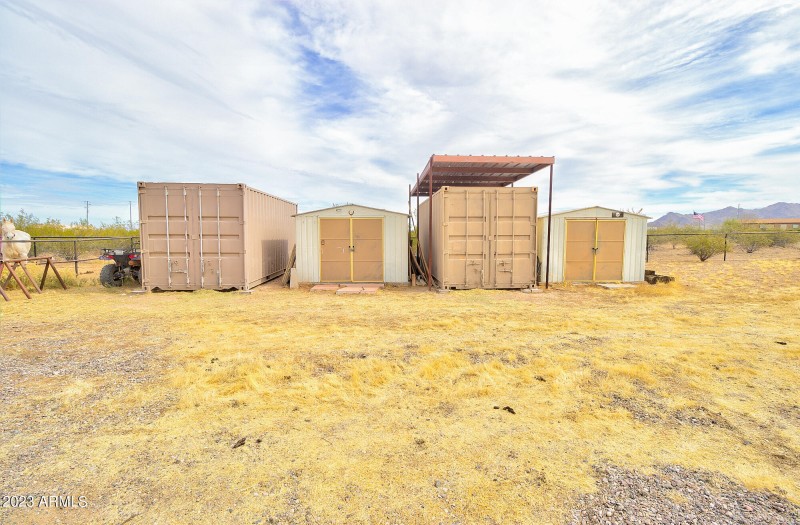 2 10x10 storage sheds