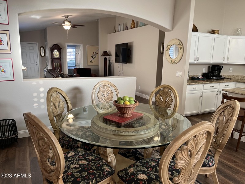 2B2F1171-0704-48D6-BAE2-55C3D9D351C0