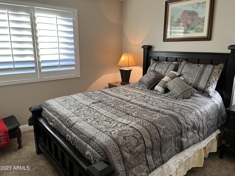 AA4FAEB1-5742-4AC0-952C-C0BD770528D4