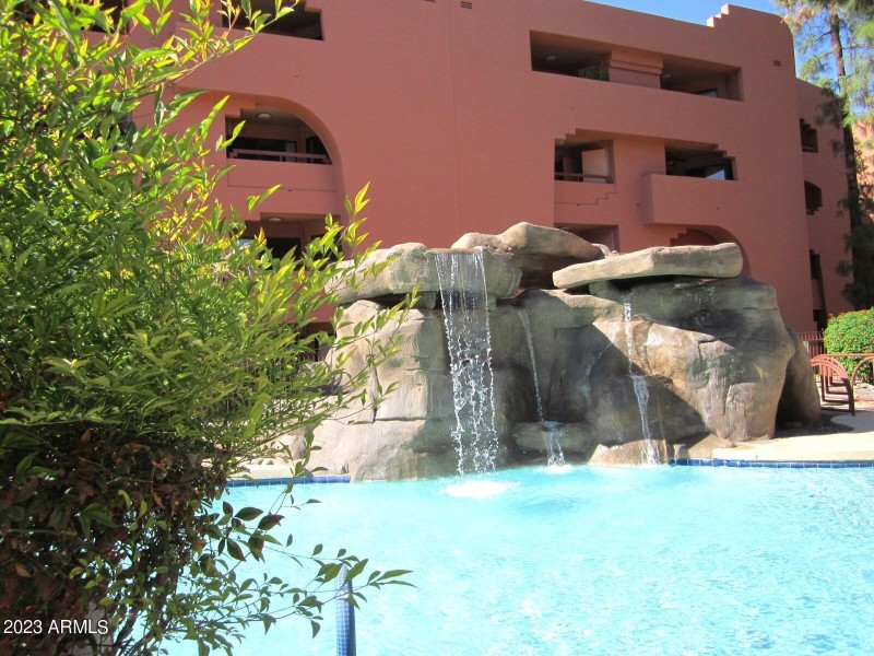 ANASAZI 1123 WATERFALL CLOSE UP