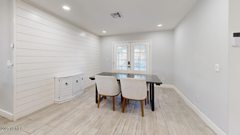 5426-S-College-Ave-Dining-Room