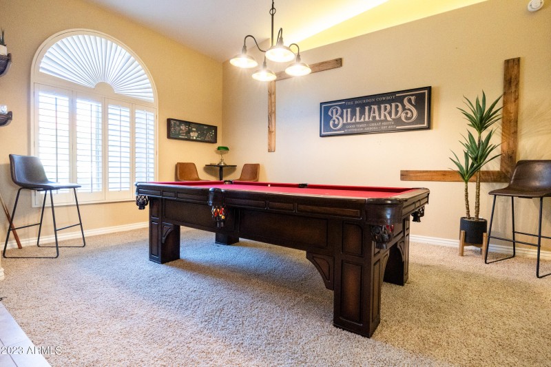 billiard room with pool table