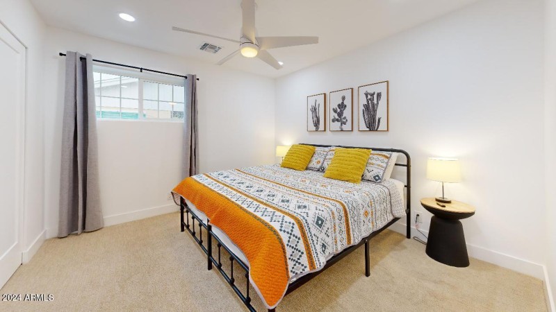 5215-E-Cambridge-Ave-Bedroom(6)