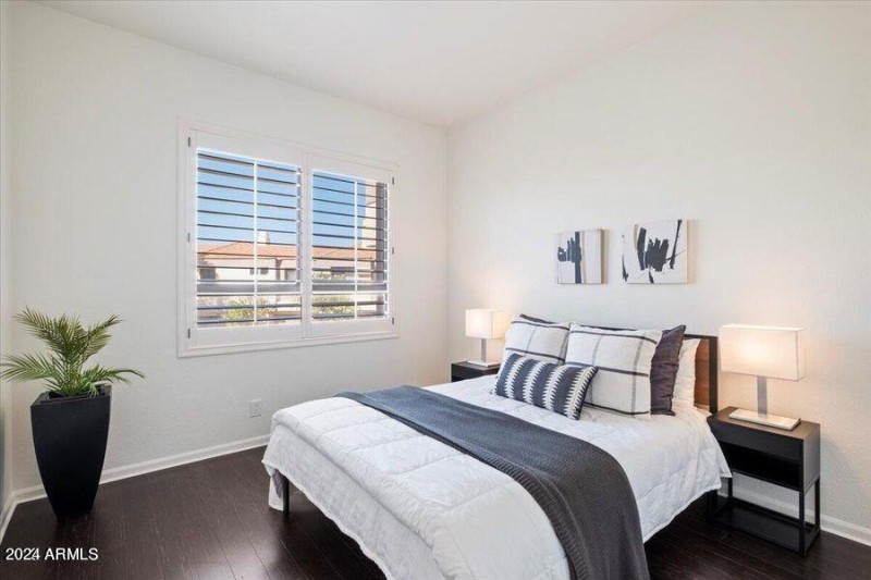 Oasis-202-Second bedroom