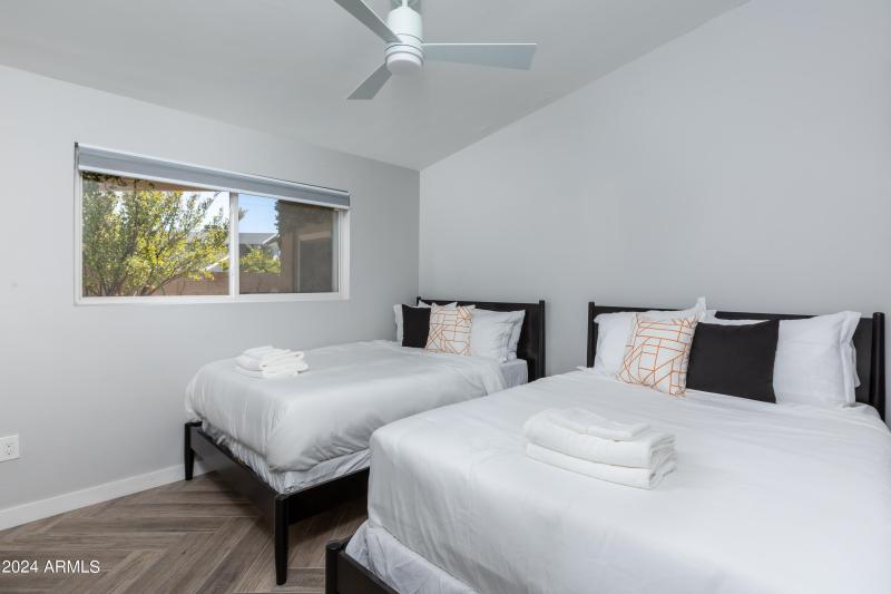 Bedroom-2-Beds
